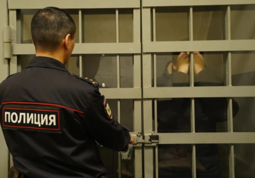 Вербовал сторонников и собирал деньги: в Крыму задержали лидера ячейки «Свидетелей Иеговы» 