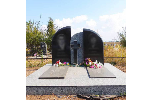 Изготовление памятников в Крыму – «Небеса»: у нас самые выгодные условия!