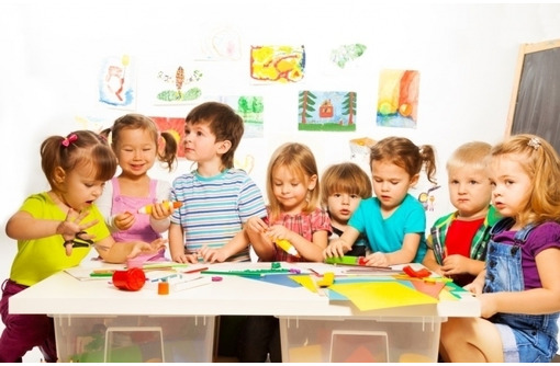 Дошкольное образование в Симферополе - частный детский сад «Шаг за шагом»: шаг в счастливое будущее!